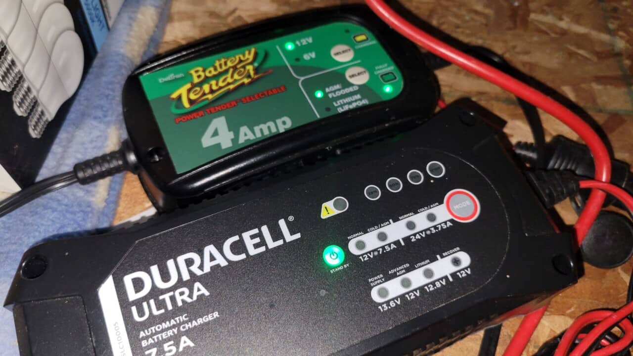 image showing properly sized battery chargers for car batteries to prevent the battery from getting hot while charging