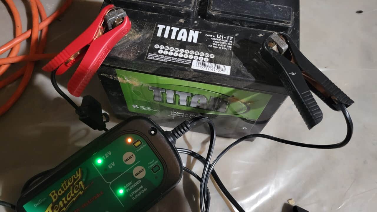 image of a battery charger not recognizing a battery due to low voltage